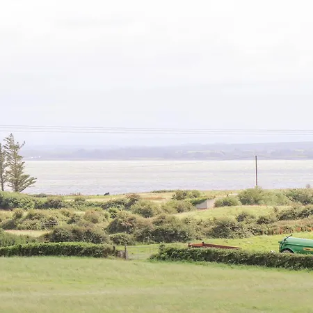 Cloughoge House 펜션 *